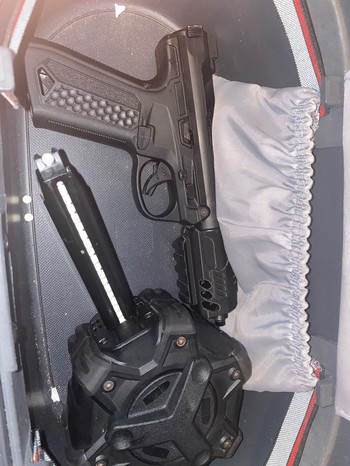 Image 2 for AAP-01 met drummag (350 rounds) plus DYE I5