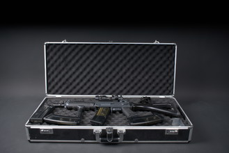 Image for Sig552 AEG (+ Case, 1 High Cap, 3 Mid Cap, Magnifier, Stability handle)