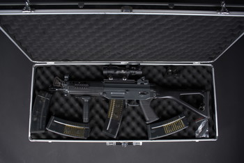 Image 3 for Sig552 AEG (+ Case, 1 High Cap, 3 Mid Cap, Magnifier, Stability handle)