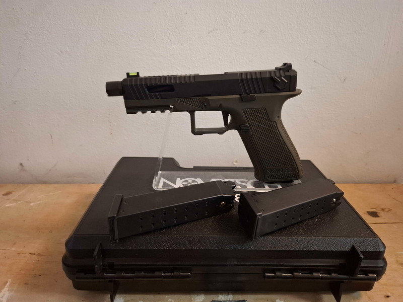 Afbeelding 1 van Novritsch SSP18 - GBB - 3 MAGS - MINT CONDITION