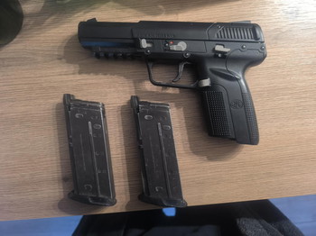 Afbeelding 2 van Five Seven TM