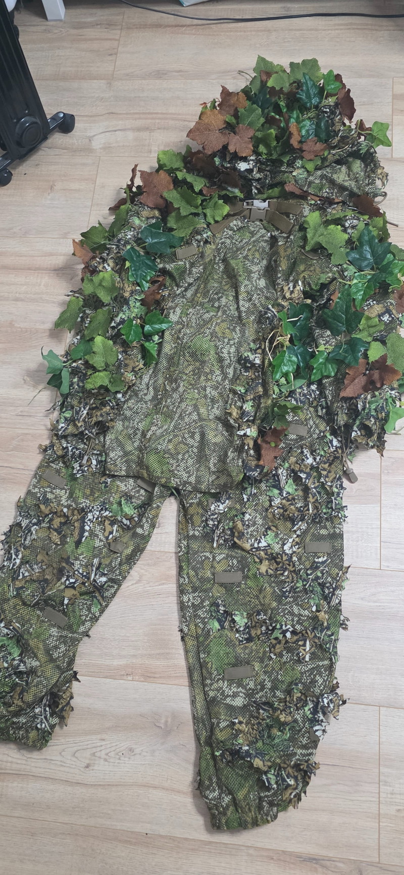 Image 1 for Novritsch leafsuit
