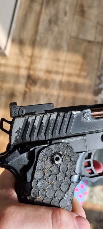Afbeelding 5 van Airsoft Bundel Tokyo Marui HK45 Tactical met een MP5 SD6 en Golden Eagle HiCapa met extras