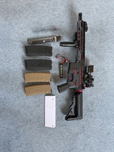 Afbeelding van SA E39 + 4 Magazine + x4 Visier + Federn und Akku