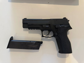 Image pour TM P226 E2, brand new with box