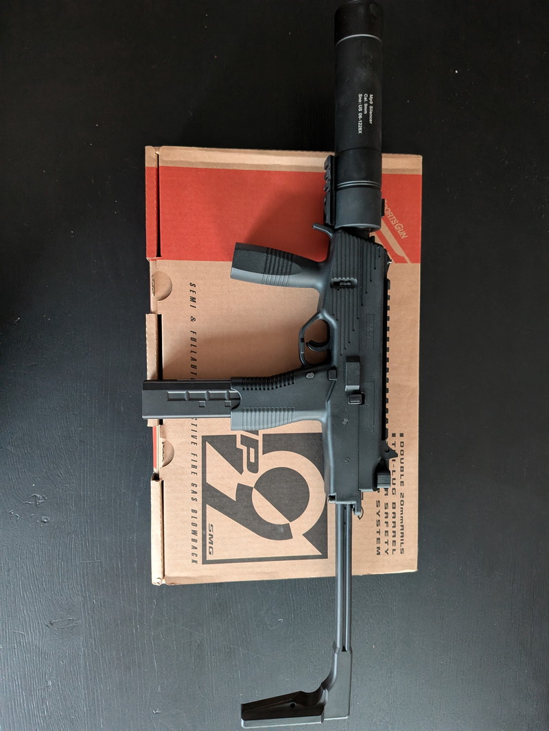 Afbeelding 1 van KWA/KSC MP9