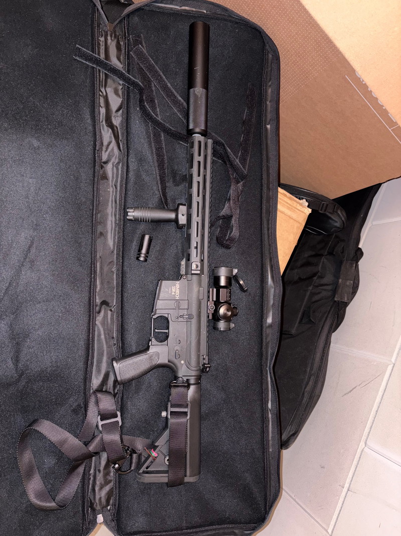 Image 1 pour Novritsch SSR-4 met scope en silencer inclusief magazijnen en draagtas