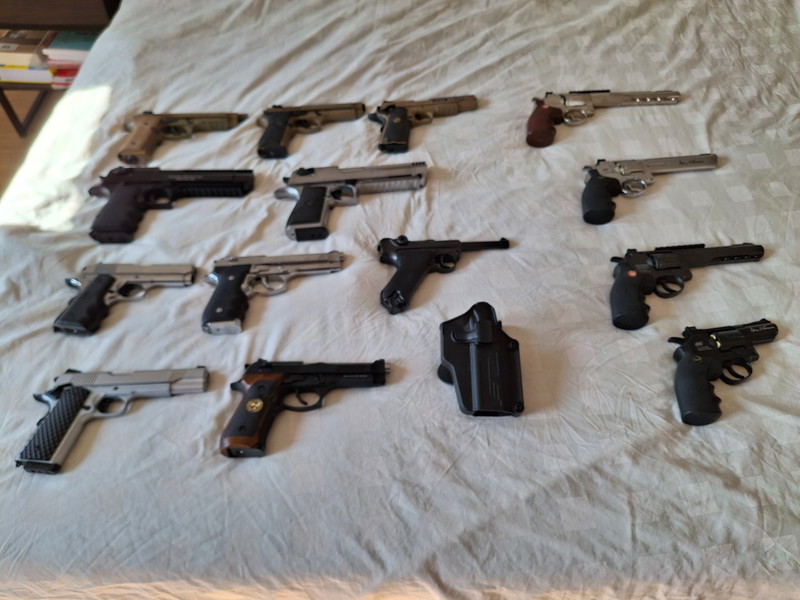 Image 1 for Grote verzameling airsoft wapens