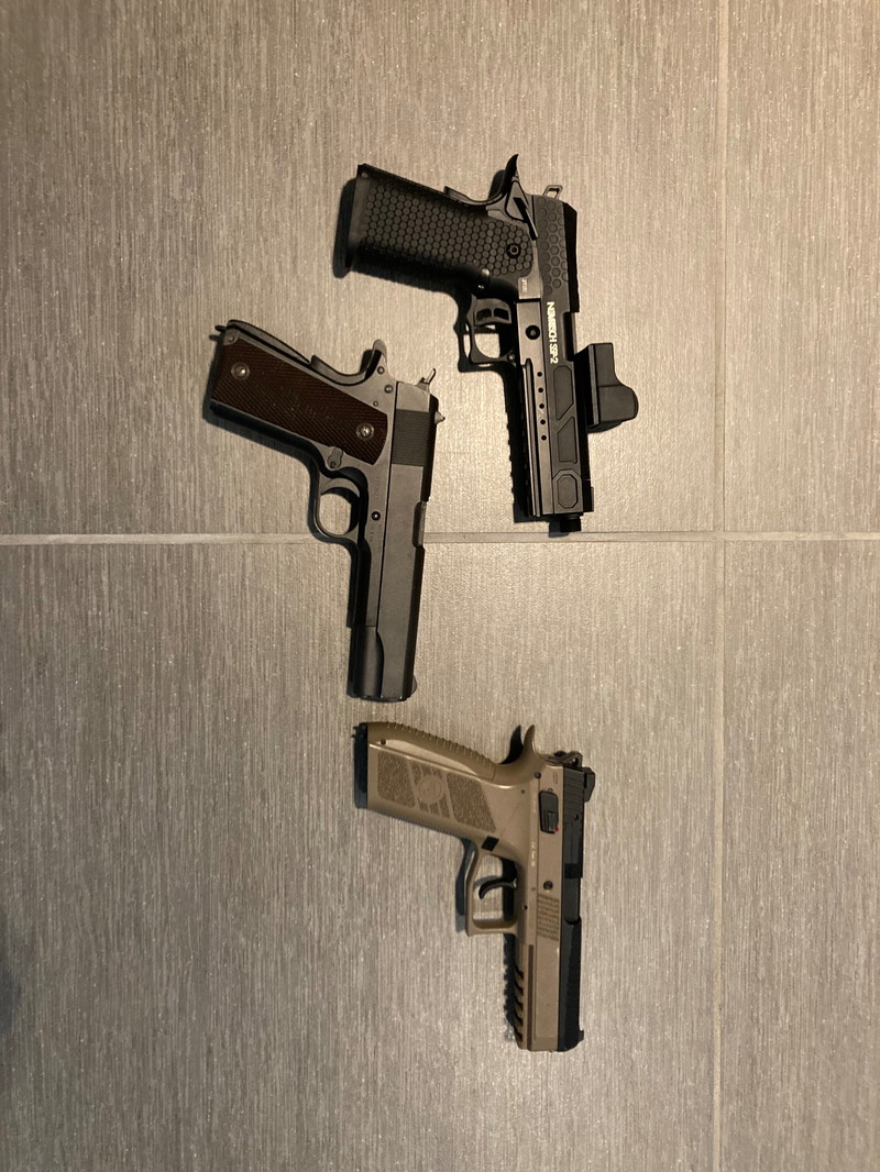 Image 1 pour Collectie te koop