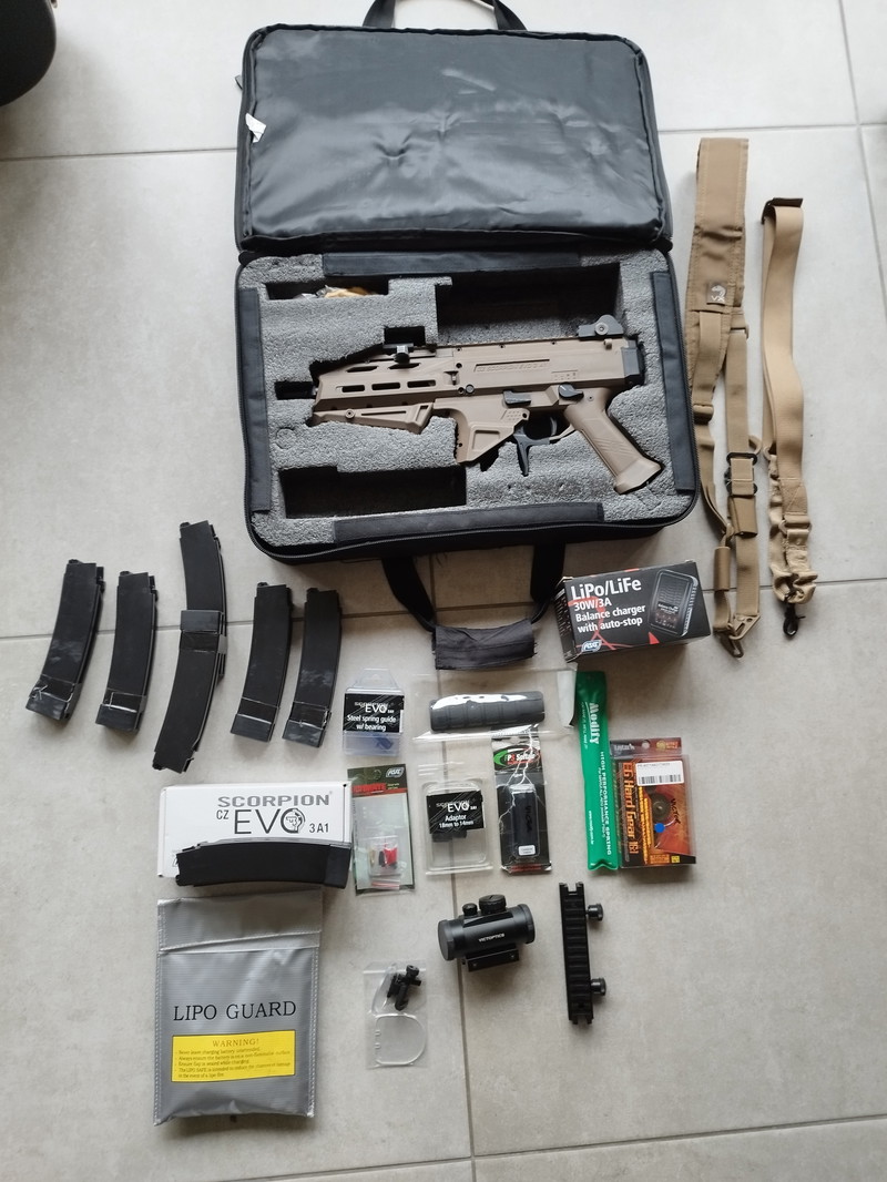 Afbeelding 1 van ASG CZ Scorpion EVO 3 ATEK FDE met Upgrades en accessoires