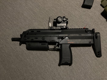 Afbeelding 3 van Umarex mp7a1 met 3 magazijnen