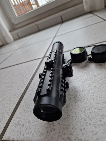 Afbeelding 4 van Pirate Arms CQB Tactical Scope 1-4x30 with Rail Black