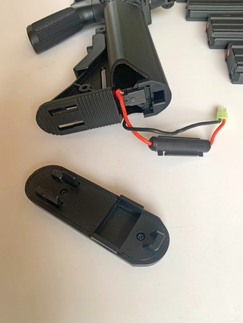 Bild 4 für Te Koop: Tokyo Marui Next-Gen M4 SOPMOD Recoil Shock Zwart
