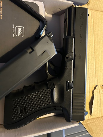 Afbeelding 2 van Umarex glock 17 gen 4 CO2