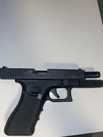 Afbeelding 2 van we glock 17 gen 3 met 4 mags