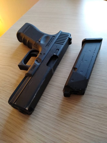 Afbeelding 4 van Umarex Glock 17 gen 4 GBB (incl. holster)