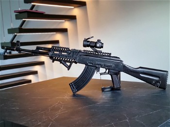 Afbeelding 3 van Zeer nette ICS-33 AK47 Tactical R.I.S (Full metal body)
