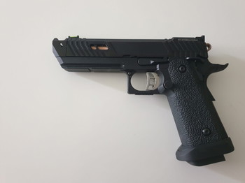 Afbeelding 4 van splinternieuwe pit viper met race magazijn en gewone alles nog nieuw in de doos