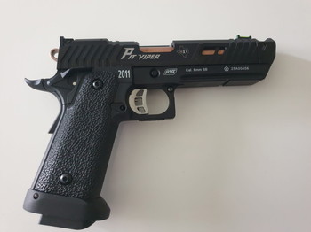 Afbeelding 5 van splinternieuwe pit viper met race magazijn en gewone alles nog nieuw in de doos