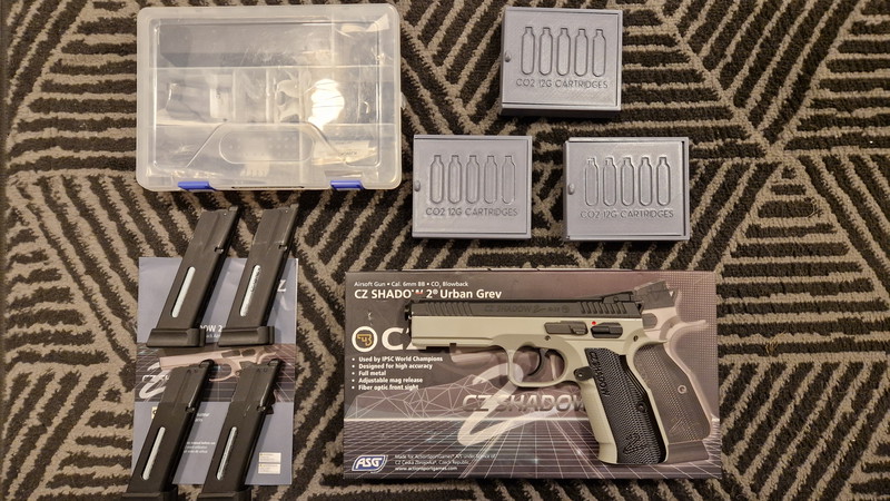 Image 1 for TKA: ASG/KJW Shadow 2 CO2 Pistol - Urban Grey met extra's.