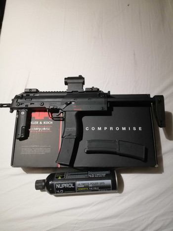 Bild 2 für VFC/Umarex Mp7 met 2 magazijnen niet lekend plus reddot plus gas