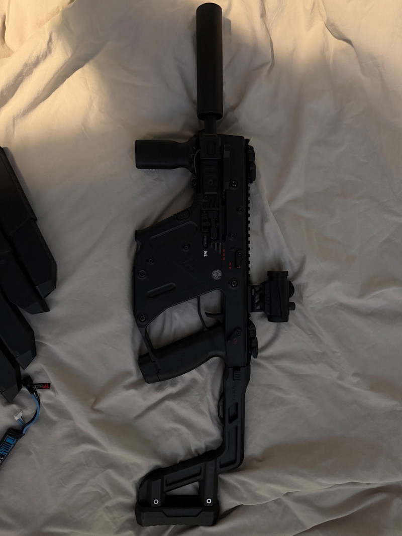 Image 1 for AEG Krytac Kriss vector