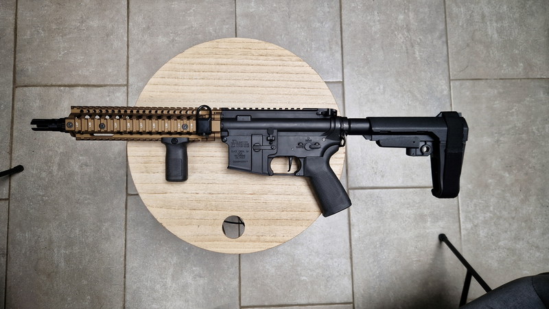 Image 1 pour Specna Arms MK18 SA-E19 custom + Gate Titan II V2 Bluetooth