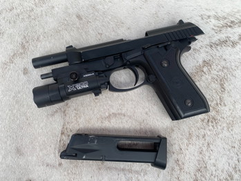 Image 2 for kwc pt92 barret ) 2 co2 mags en carry case