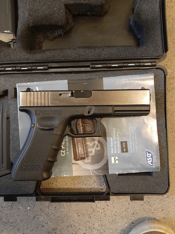 Image 2 pour ASG CZ P-09 en WE Glock 18c