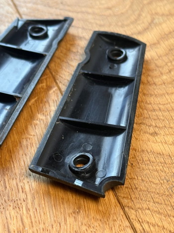 Image 3 for Platsic 1911 grip wooden diamond style