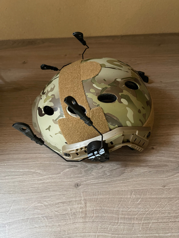 Image 2 pour Helmet met headset mount multicam