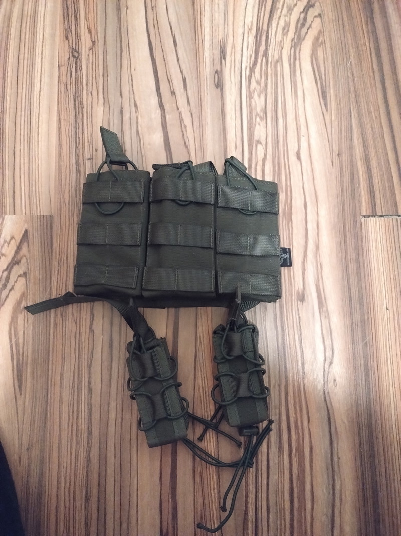 Afbeelding 1 van Invadergear M4 en pistol Pouches
