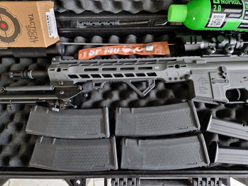 Image 3 for Nagenoeg complete airsoft kit te koop