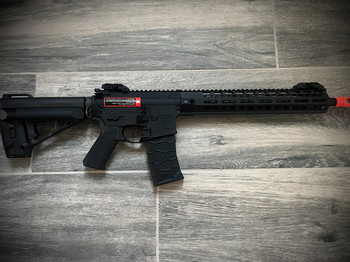 Image 2 for Elite Force/VFC Avalon Gen2 VR16 Saber Carbine M4 AEG Rifle w/ M-LOK Handguard (Color: Black)