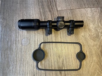 Afbeelding 4 van Novritsch LPVO 1-4x variable Scope with picatinny Mounts, Camo Cover, Killflash and optional back Polycarbonate protector