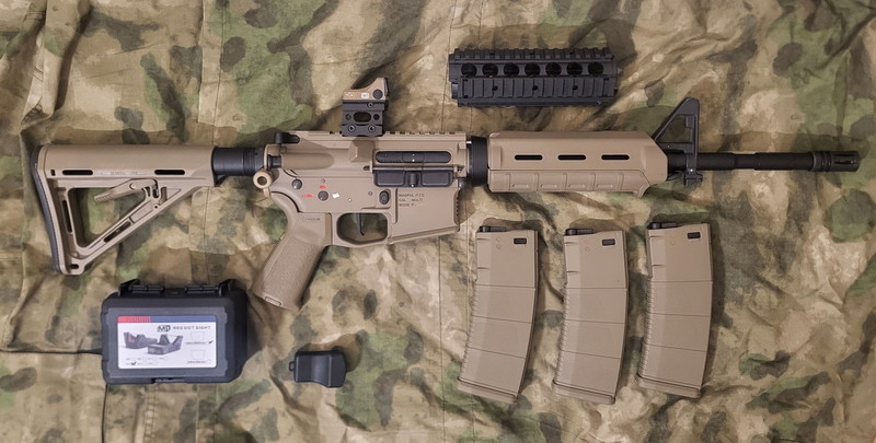 Imagen 1 de G&P licensed Magpul M4 with R-hop