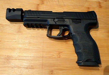 Image 2 for Heckler & Koch VP9 Tactical Airsoft with metal slide and metal silencer