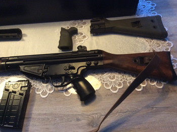 Image 2 for H&K G3 GBB met originele H&G G3 houten kolf en handgrepen en leren riem