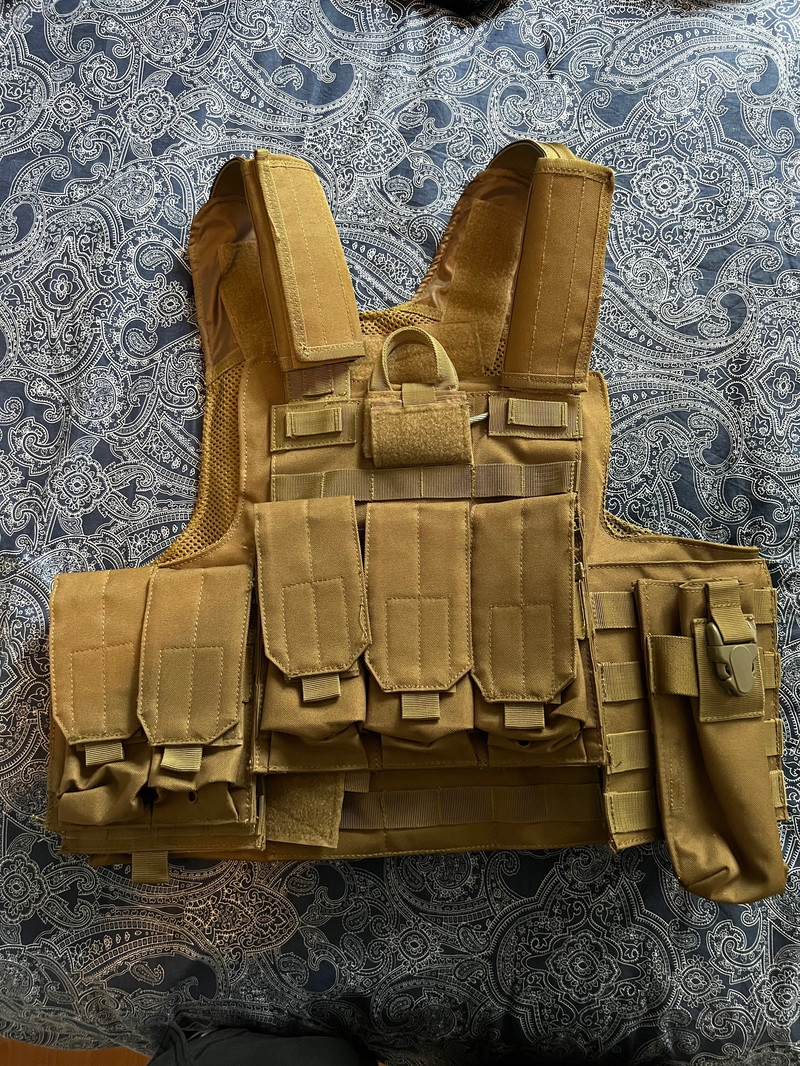 Image 1 for Tactical Vest- coyote