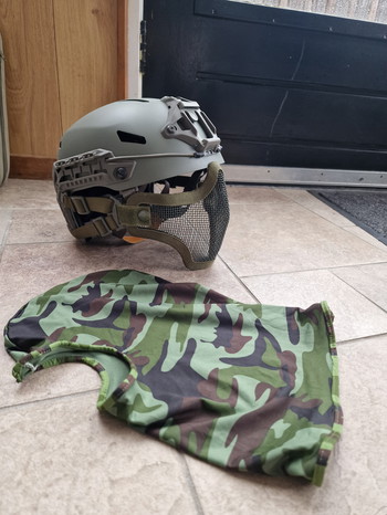 Bild 3 für FMA helm met face shield
