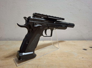 Afbeelding 4 van KWC Tanfoglio Gold Custom Race Gun - CO2 BLOWBACK - FAIR CONDITION