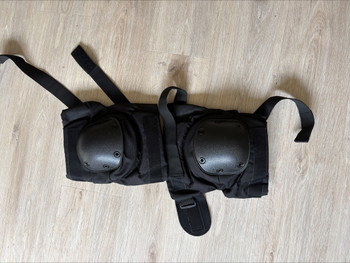 Image 3 for Knee pads