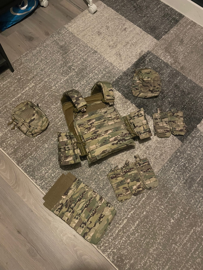 Image 1 for Yakeda multicam platecarrier + pouches