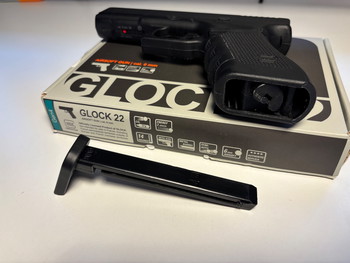 Afbeelding 3 van Glock 22 Gen 4 - 2 Joule - CO2 NBB - 6mm BB - Metal Slide - Black