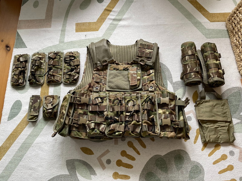 Afbeelding 1 van Osprey MK4 Plate carrier + veel extra’s