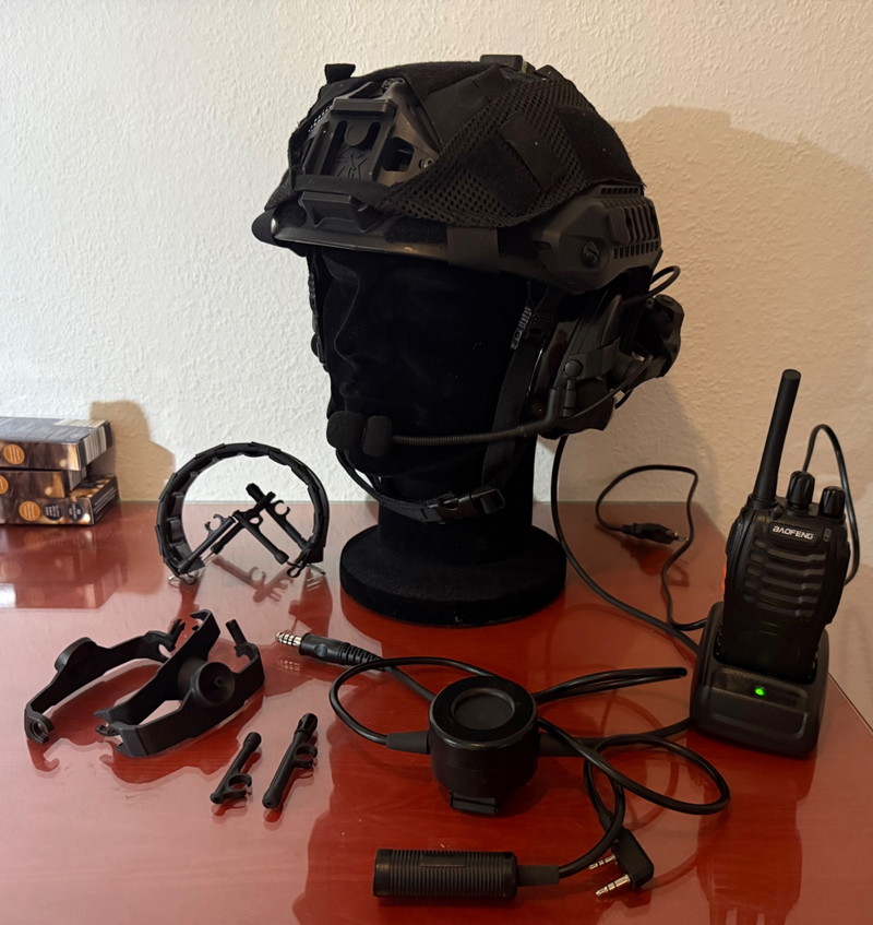Afbeelding 1 van MTEK flux helm + novritsch premium headset
