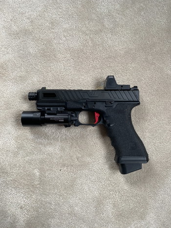 Afbeelding 3 van Glock 17 Marui full custom Zev Tech OMEN / Agency Arms