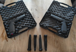 Bild für 2 x  Novritsch ssp1 met koffers en 6 mags !