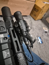 Bild für Surefire Pistol Flashlight Endcap for Pressure pads