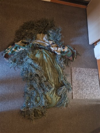 Image 2 for Ghillie suit